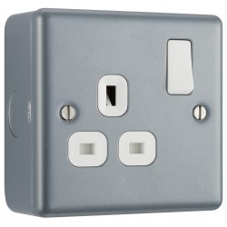 M/Clad 1 Gang Switched Socket