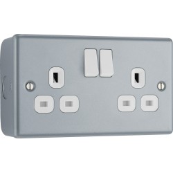 M/Clad 2 Gang Switched Socket