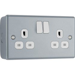 M/Clad 2 Gang Switched Socket