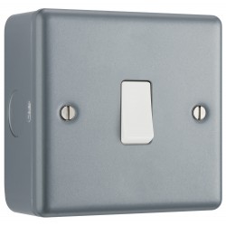 M/Clad 1 Gang 2 Way Switch