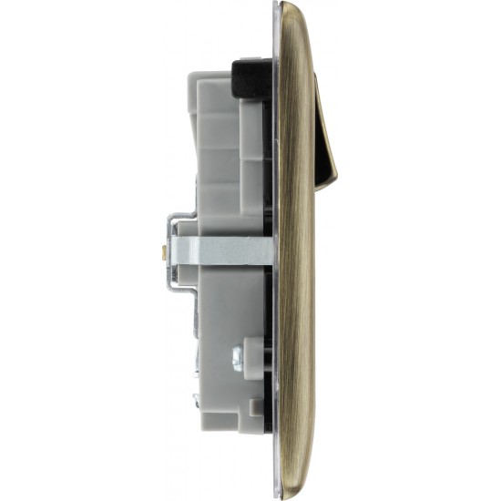 BG Nexus Antique Brass 2G Sw/Socket c/w 2xUSB BG Nexus Antique Brass 2G Sw/Socket c/w 2xUSB